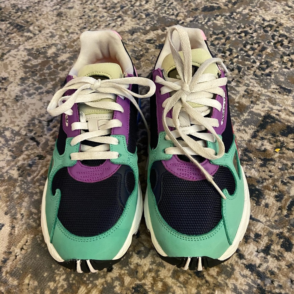 Adidas multi color tennis’s shoes